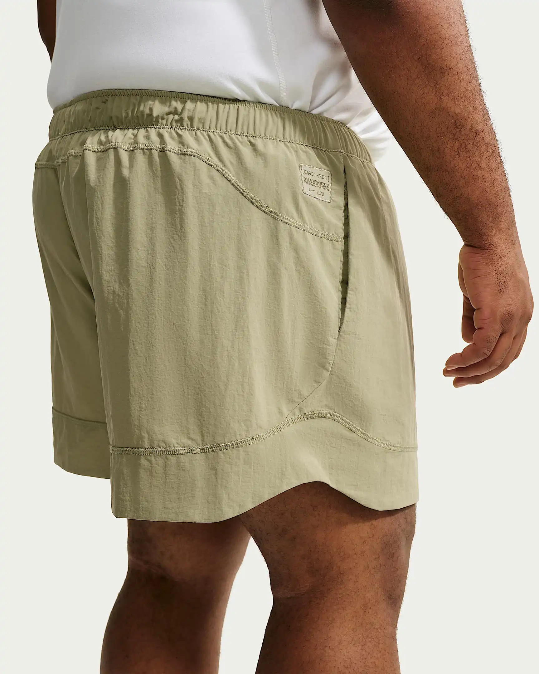 Nike Men"s Dri-FIT Woven Versa – Bild 8