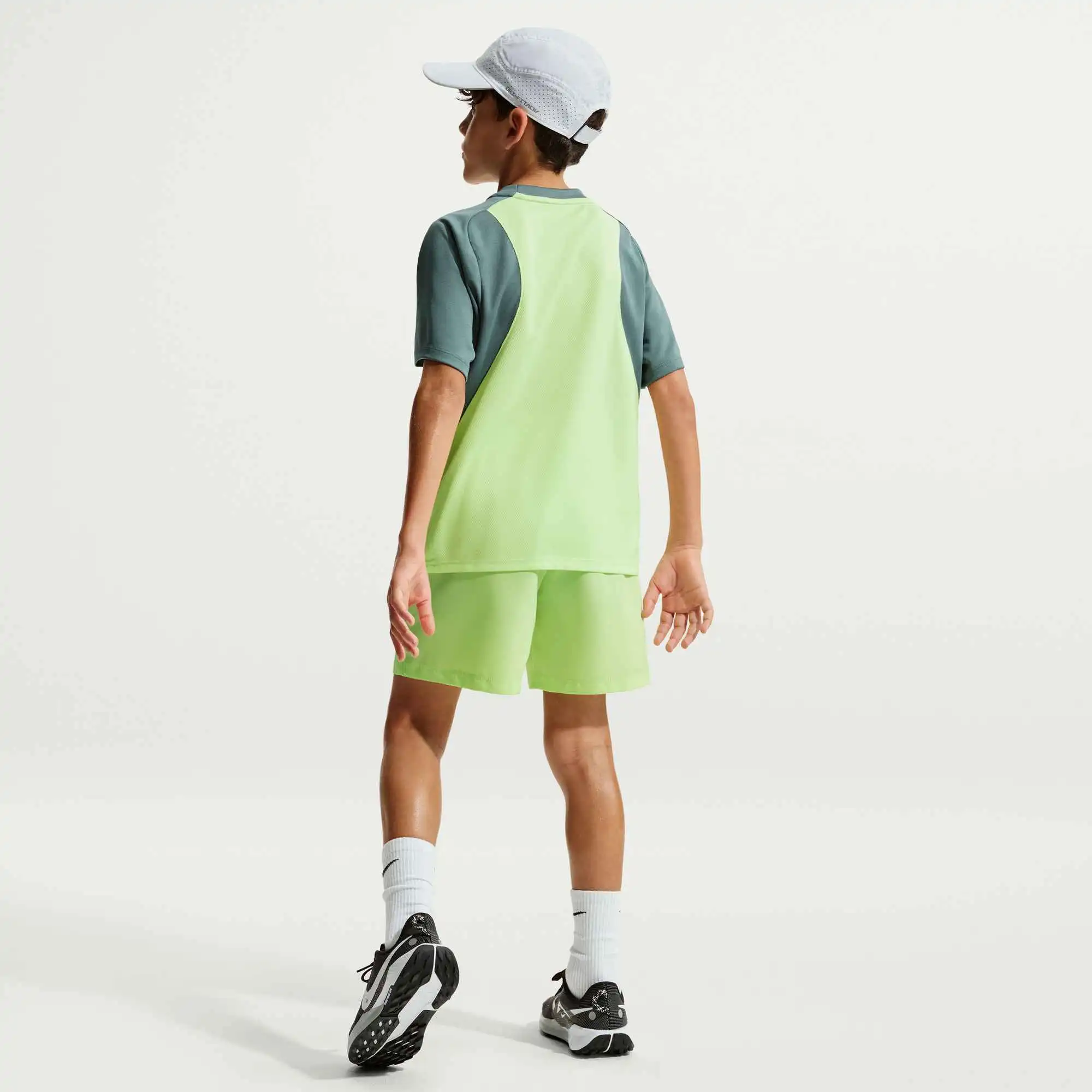 Nike Multi Big Kids" Dri-FIT T – Bild 4
