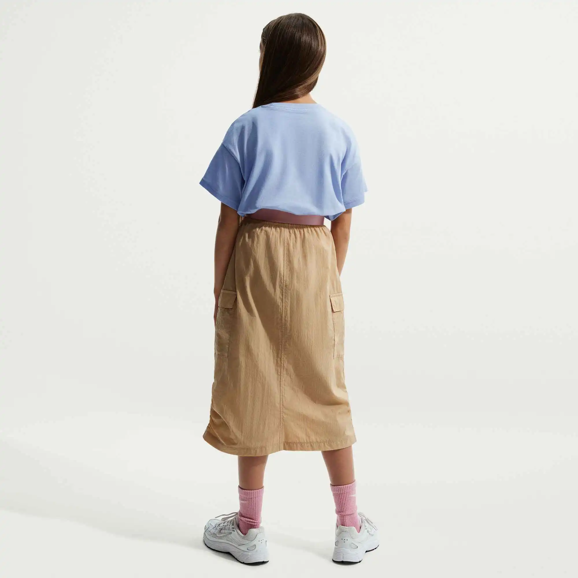 Nike Sportswear Essential Big – Bild 4