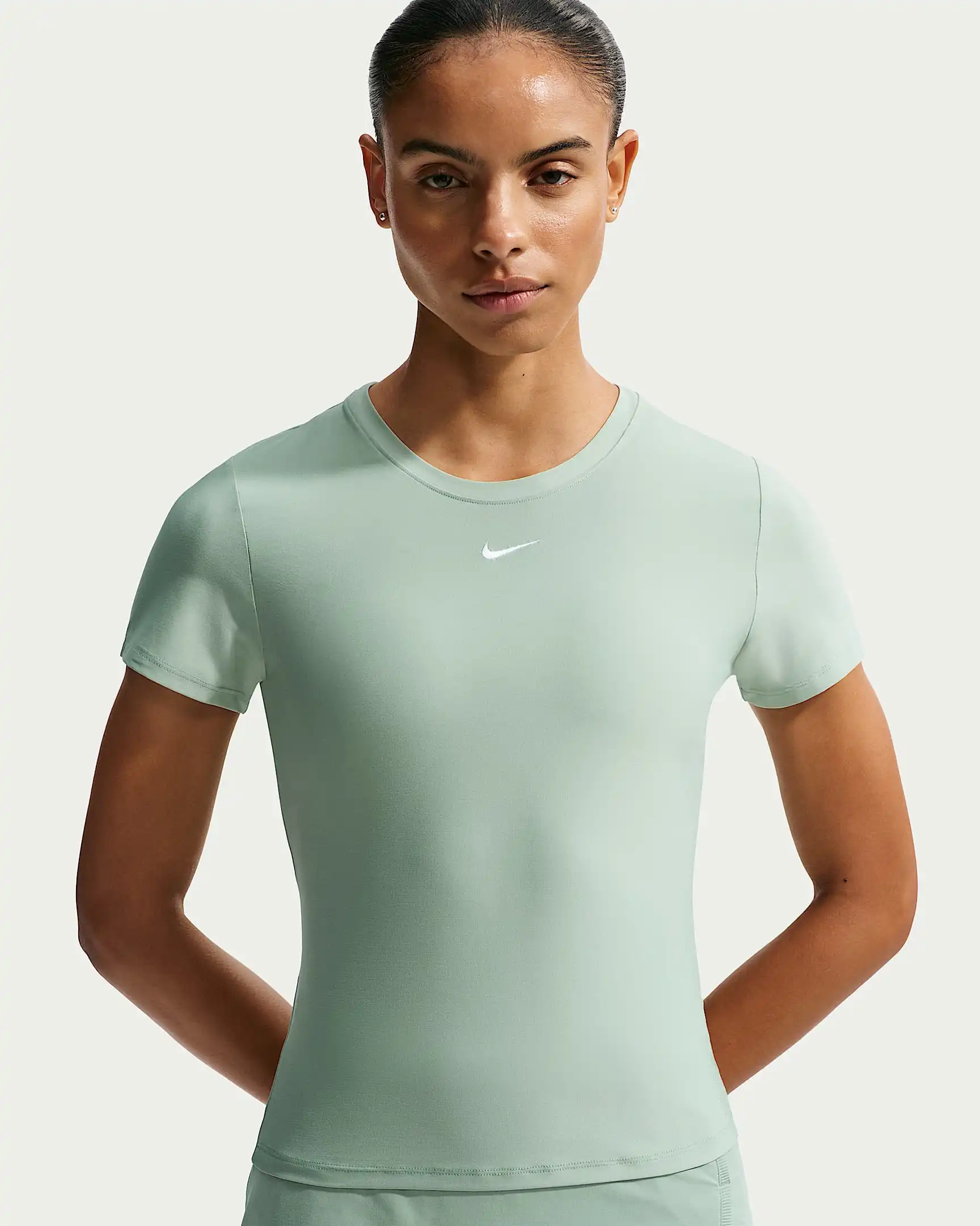 Nike Victory Women"s Dri-FIT S