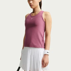 Nike Victory Women"s Dri-FIT T