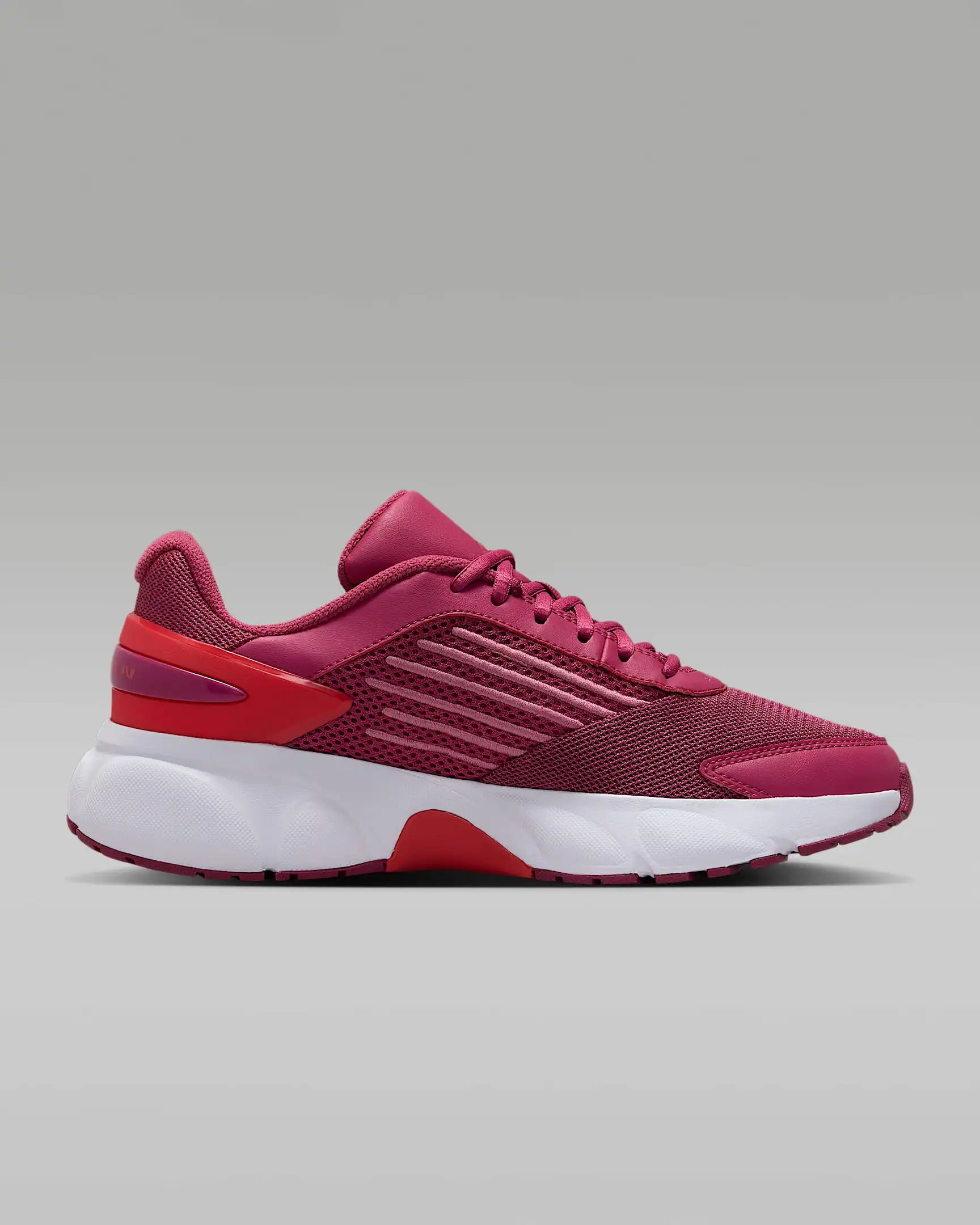 WMNS JORDAN TRUNNER FLOW