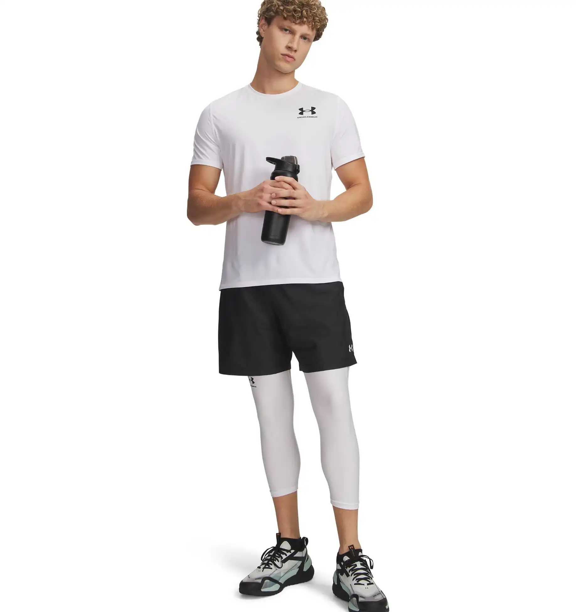 UA Tech Woven 7in Short-BLK – Bild 3